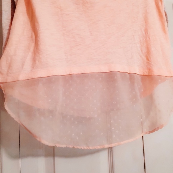 Anthropologie little yellow button top - Picture 4 of 4